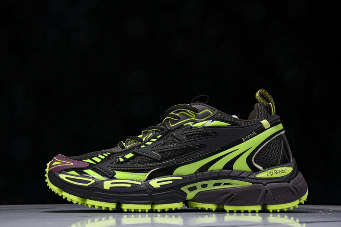 C/O​ SNEAKERS CO-020