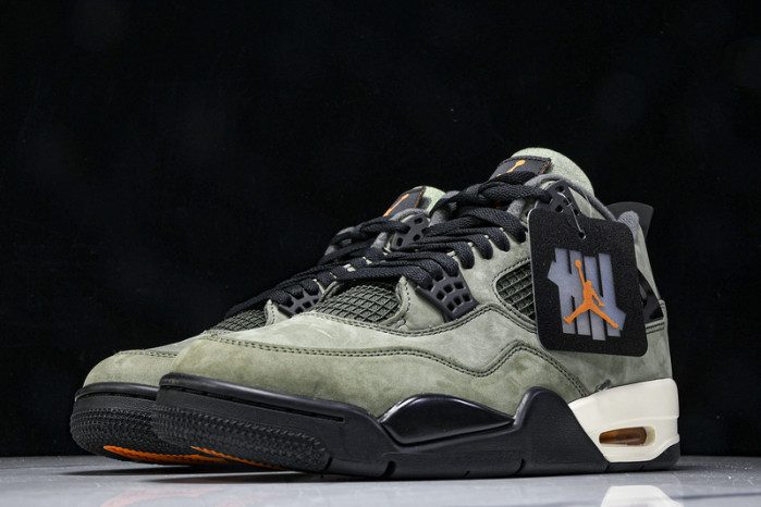 UNDEFEATED x Air Jordan 4 OG IB1519-200
