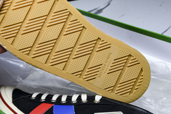 b0tt*ga Ven*ta sneaker bvs-033
