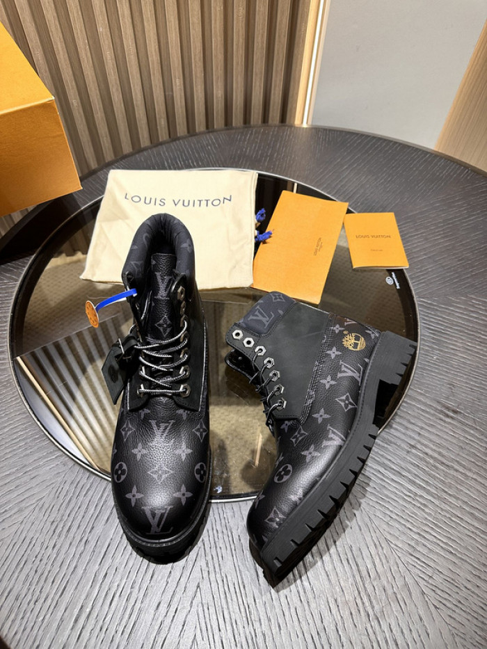 L**V**T* BOOTS LVTBS-010