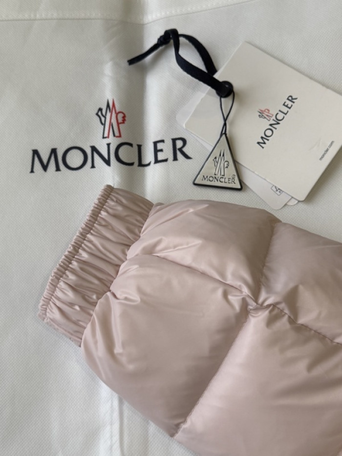 M0NCLER J-049