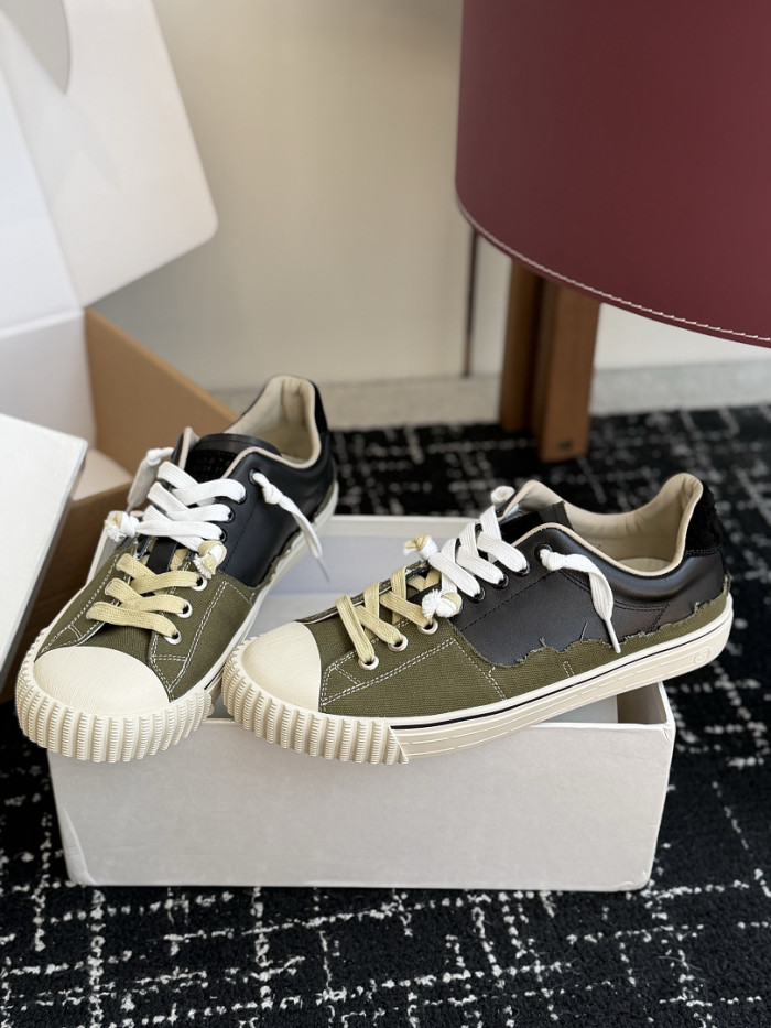 Ma*iso*n Mar*giela MNMA-0213