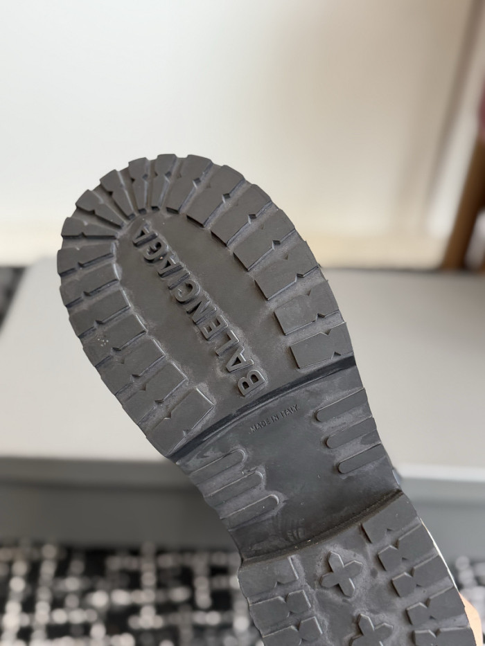 B*ALE*NGA BOOT BSB-056