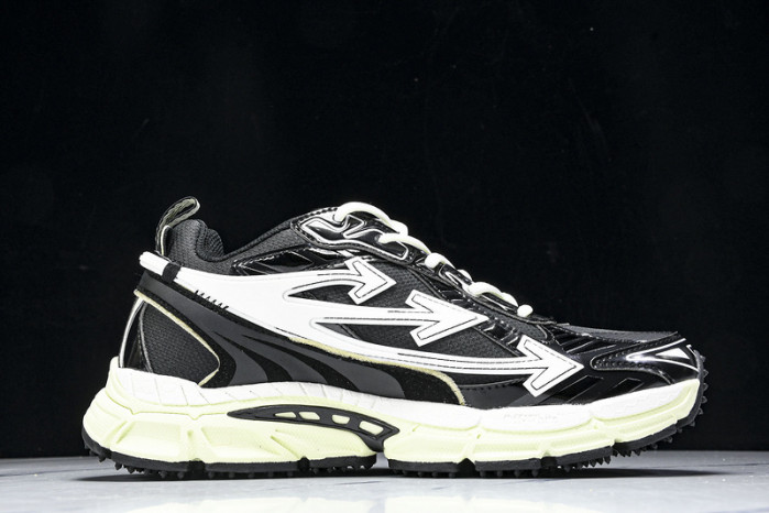 C/O​ SNEAKERS CO-033