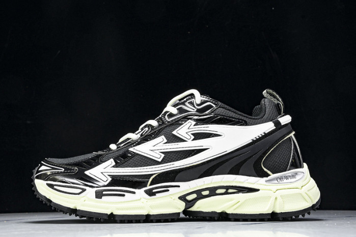C/O​ SNEAKERS CO-033
