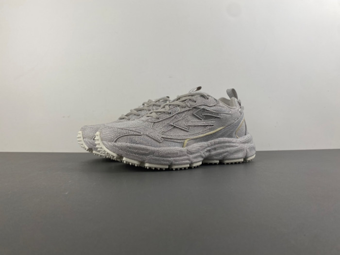 C/O​ SNEAKERS CO-044