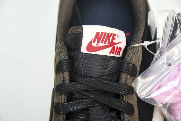 Jordan 1 Retro Low OG SP Travis Scott CQ4277-001
