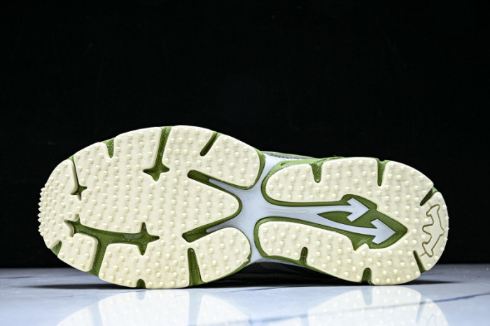 C/O​ SNEAKERS CO-045