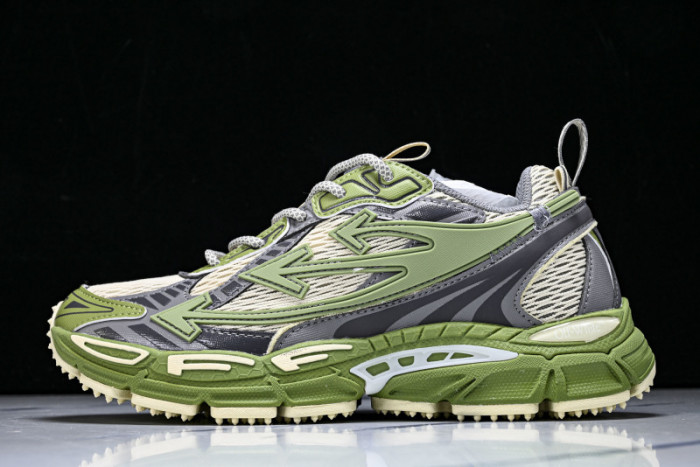 C/O​ SNEAKERS CO-045