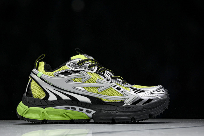 C/O​ SNEAKERS CO-027