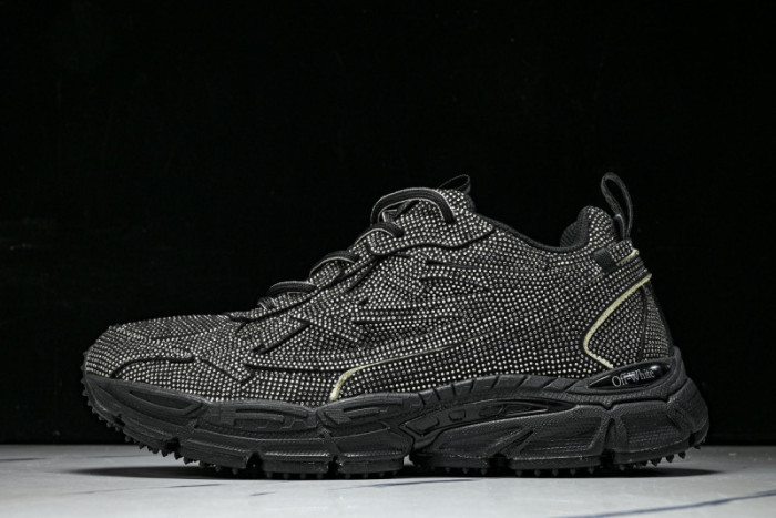 C/O​ SNEAKERS CO-047