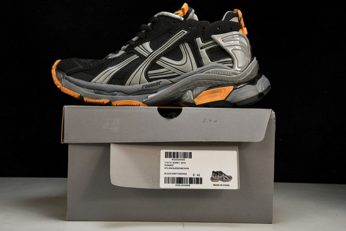 Ba1en*iaga runner btt-196