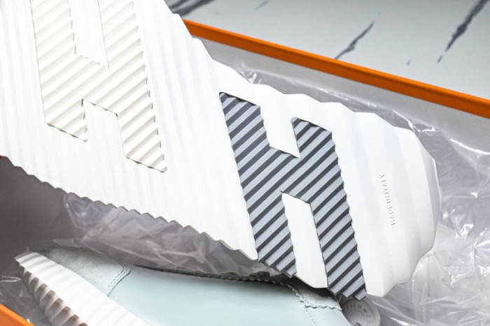 H*ER*MES SNEAKER HMESS-018