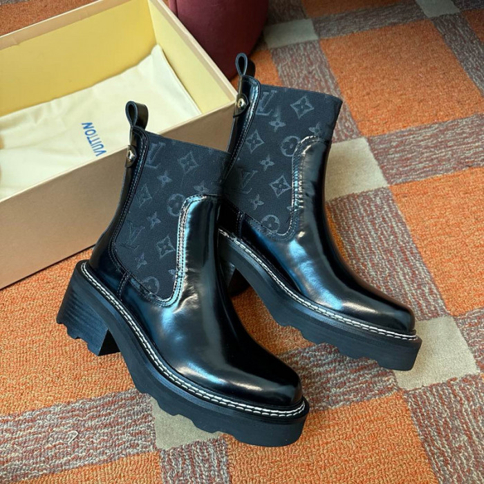 L**V**T* BOOTS LVTBS-033
