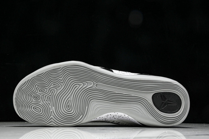 NK Kobe 9 Elite Low XDR Beethoven 639045-101