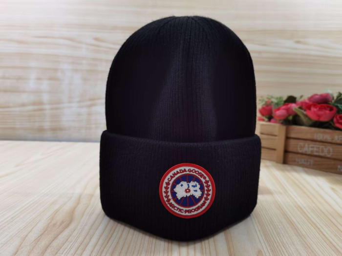HAT-009