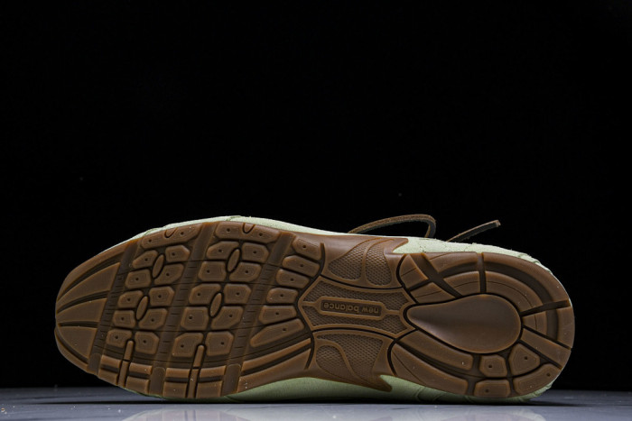 New Balance x Mi­uMi­u 530 MM-001