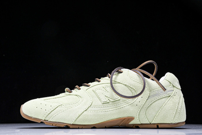 New Balance x Mi­uMi­u 530 MM-001