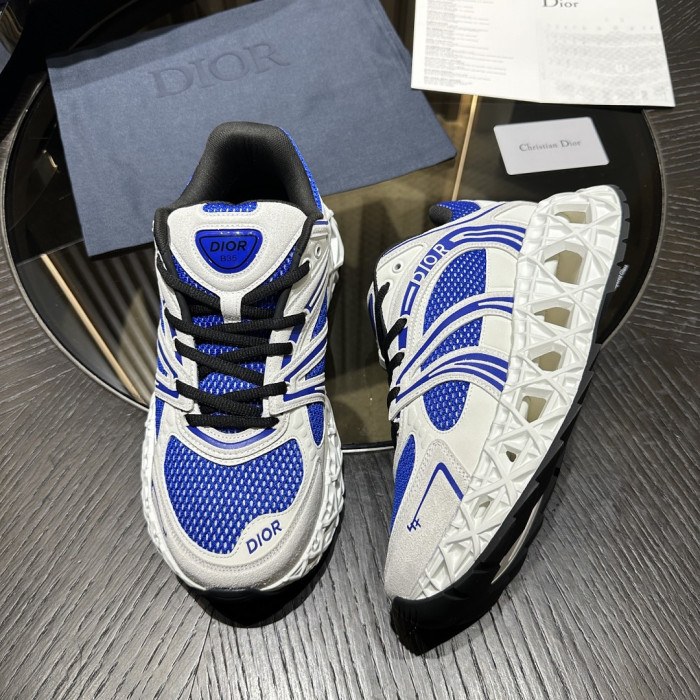 D10r x Kaws B35 NXT DRB35-012