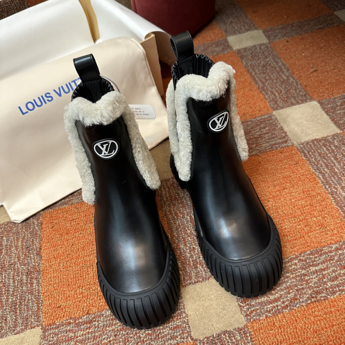 L**V**T* BOOTS LVTBS-020