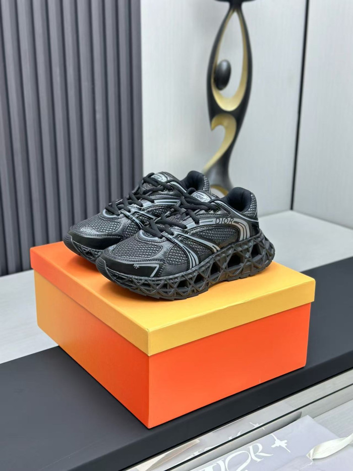 D10r x kaws b35 nxt drb35-008