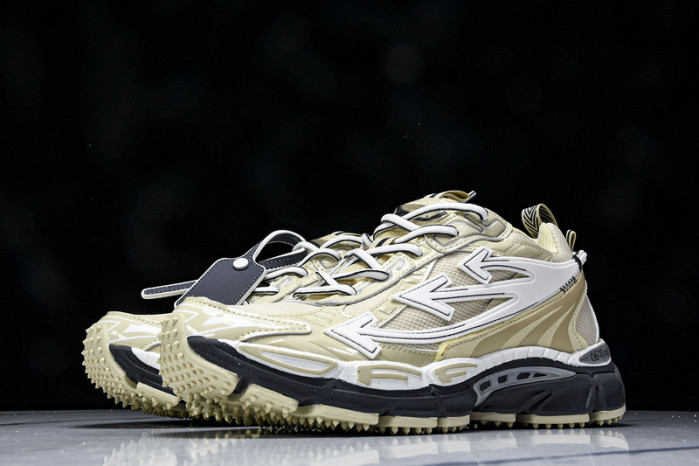 C/O​ SNEAKERS CO-029