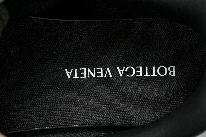 B0tt*ga Ven*ta SNEAKER BVS-056