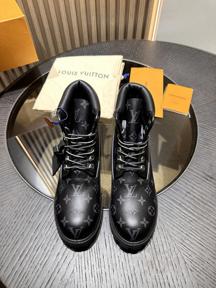 L**V**T* BOOTS LVTBS-012