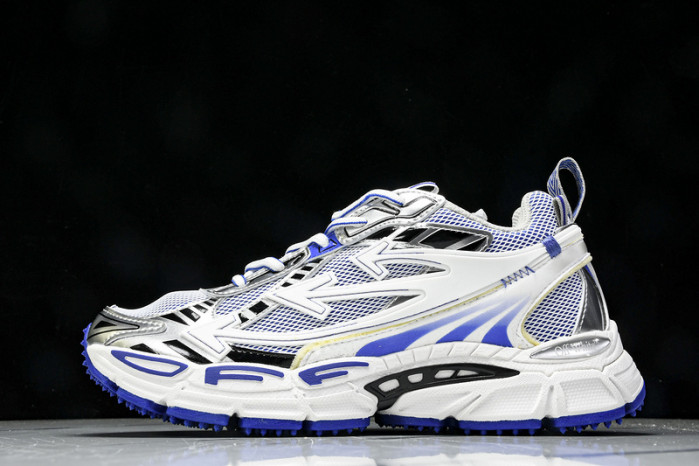 C/O​ SNEAKERS CO-022