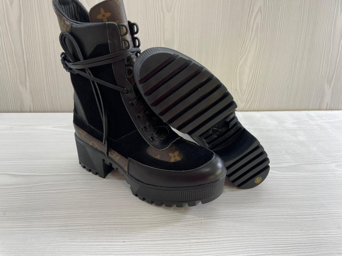 L**V**T* BOOTS LVTBS-037