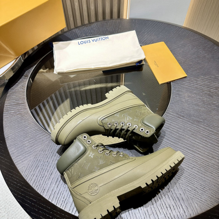 L**V**T* BOOTS LVTBS-025