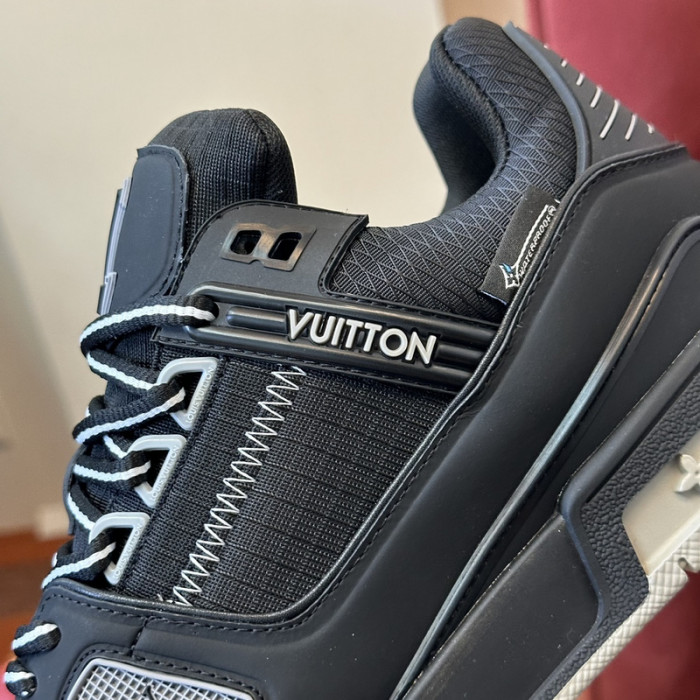 LOU VUIT SNEAKERS LVSRS-0005