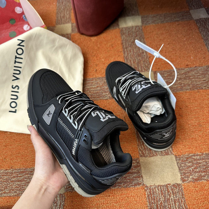 LOU VUIT SNEAKERS LVSRS-0005