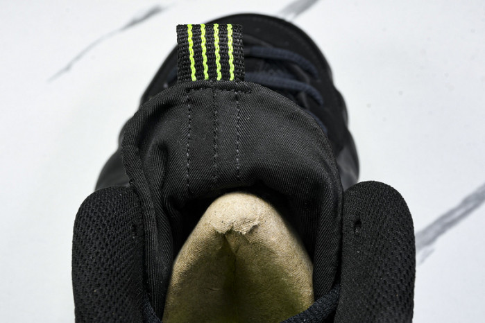 Nike Air Foamposite One “Volt” HF2902-001