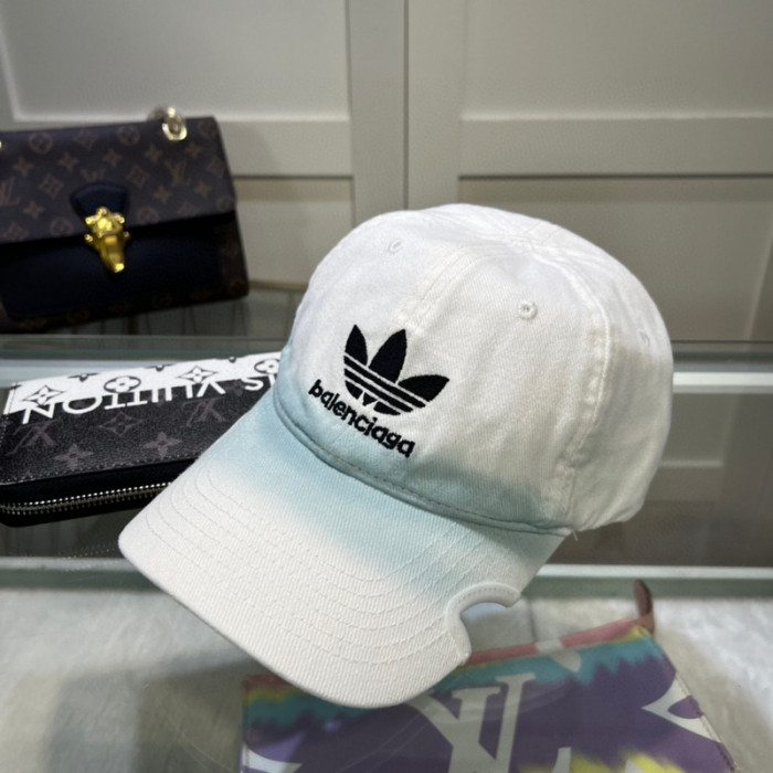 HAT-004