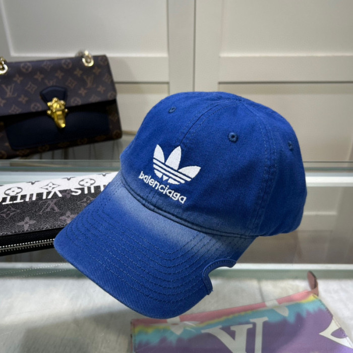 HAT-004