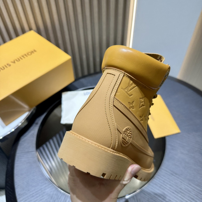 L**V**T* BOOTS LVTBS-023