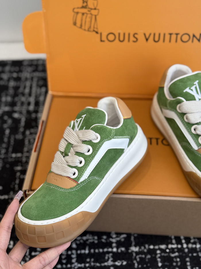 L*VT TILTED LVTTD-004