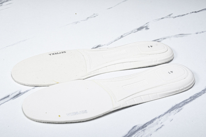 New Balance x Mi­uMi­u 530 MM-003