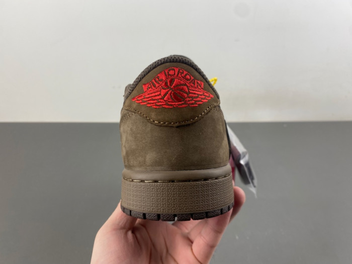 Travis Scott x Air Jordan 1 Low CQ4277-001