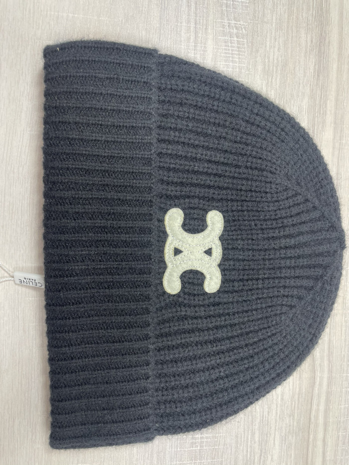 HAT-007