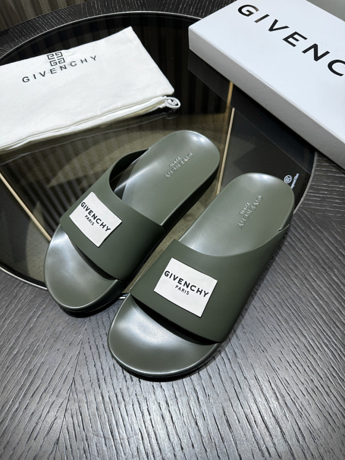 G*IVENCH*Y SLIDE GSE-002
