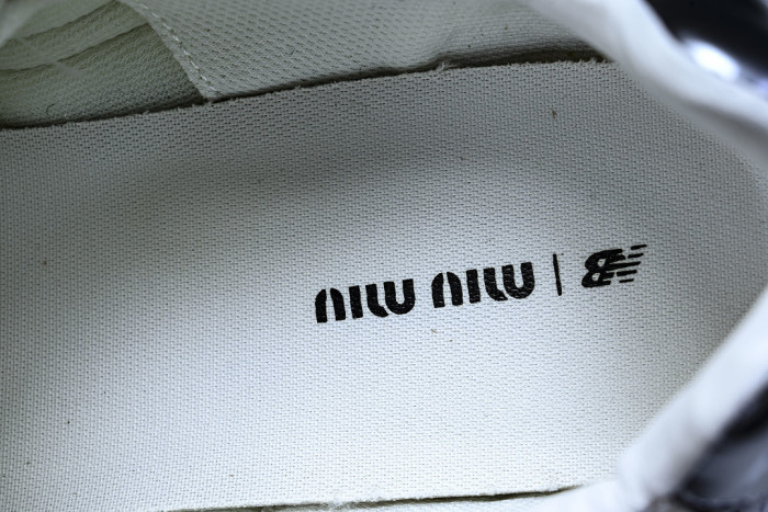 New Balance x Mi­uMi­u 530 MM-006