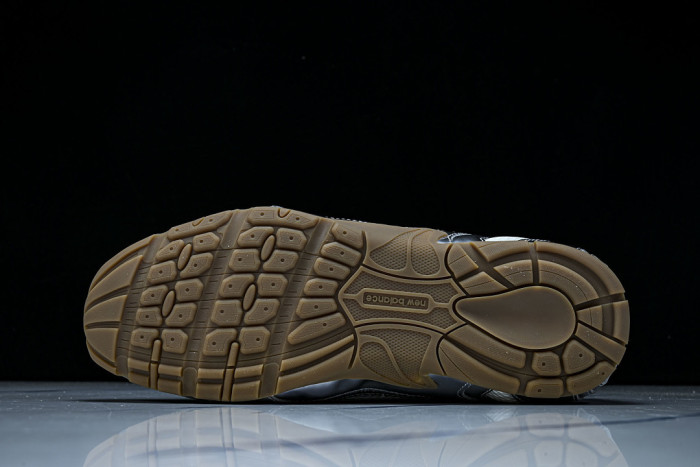 New Balance x Mi­uMi­u 530 MM-006