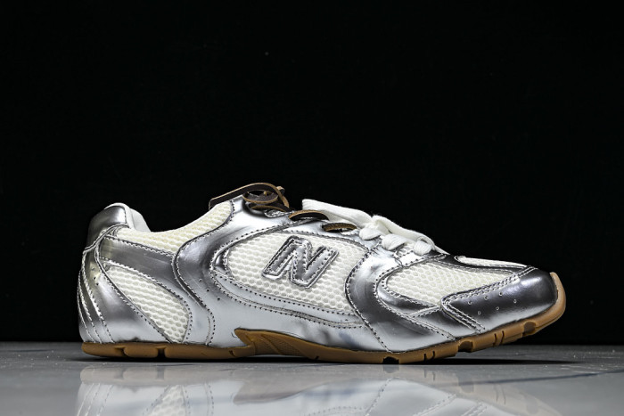 New Balance x Mi­uMi­u 530 MM-006