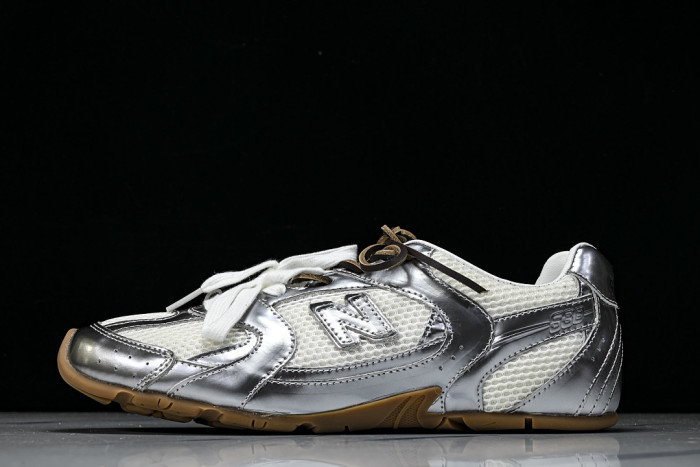 New Balance x Mi­uMi­u 530 MM-006