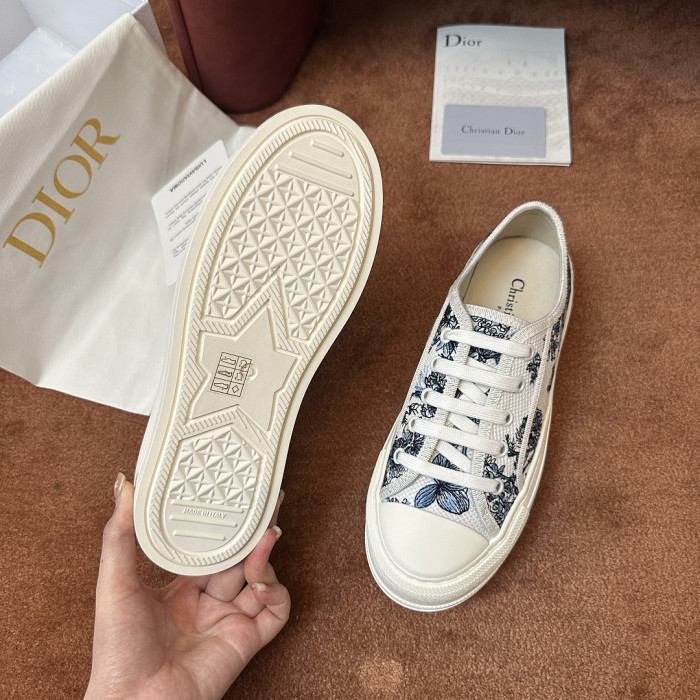 D*R WALK