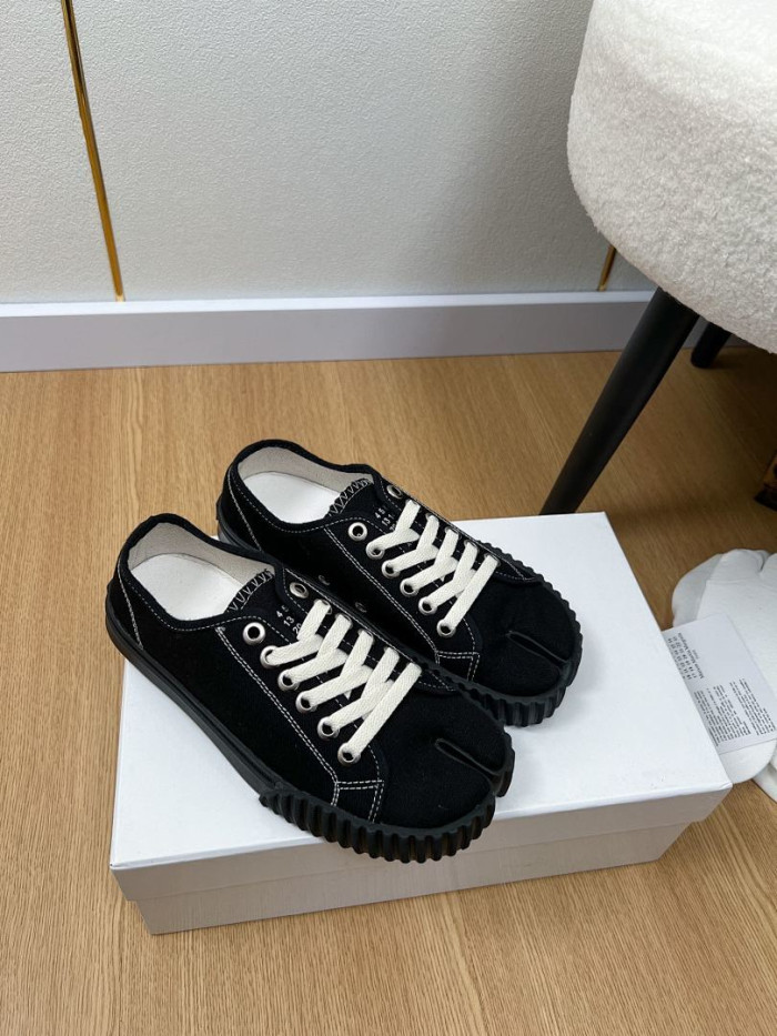 Ma*iso*n Mar*giela MAMA-0153