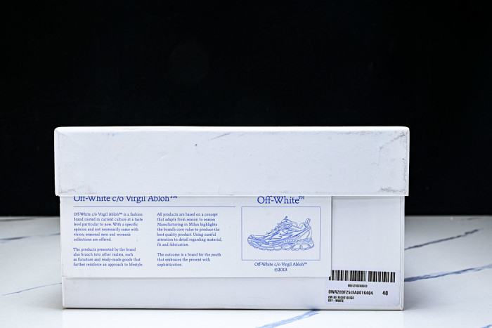 C/O​ SNEAKERS CO-063