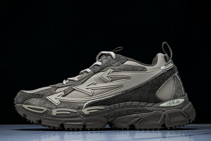C/O​ SNEAKERS CO-057